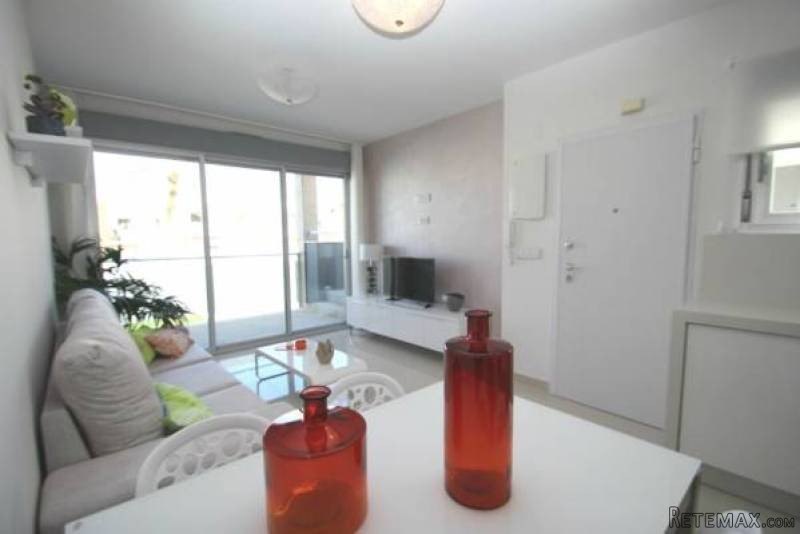 3 Bedroom 2 Bathroom Bungalow In..