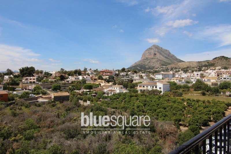 4-Bedroom Apartment in Javea Town