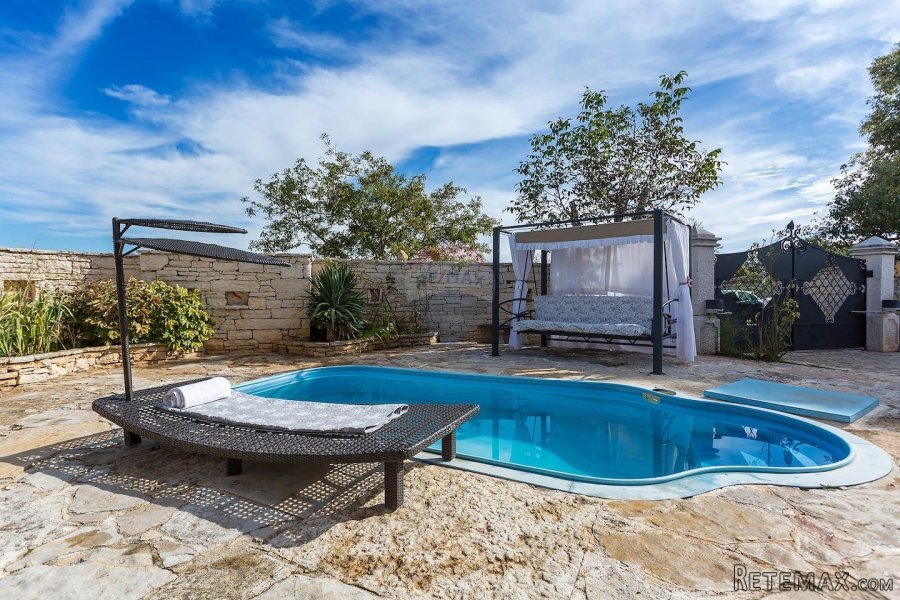 ISTRA - UNIKATNA AUTOHTONA VILLA 290 m2 - 9