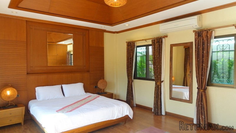 3 plus bedroom villa in secure, upscale.. - 2