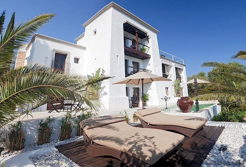 8 Bedrooms - Property - Ibiza - For Sale