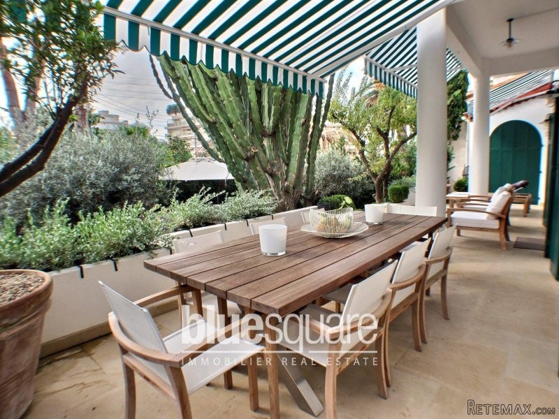 FOR SALE IN JUAN LES PINS 3 BEDROOM..