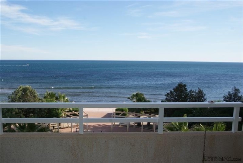 3 Bedroom Middle Floor Apartment