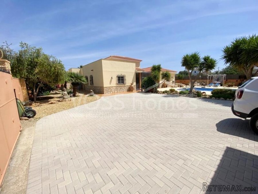 NEW & EXCLUSIVE TO VOSS HOMES - A beautifully presented 6.. - 12