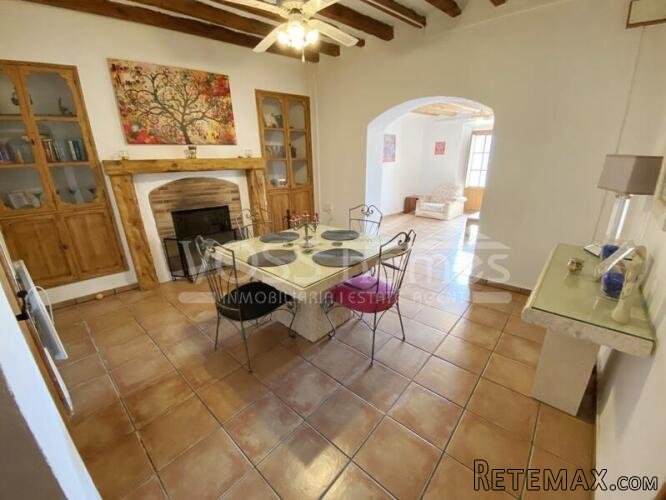 NEW & EXCLUSIVE TO VOSS HOMES - A large, lovingly.. - 12