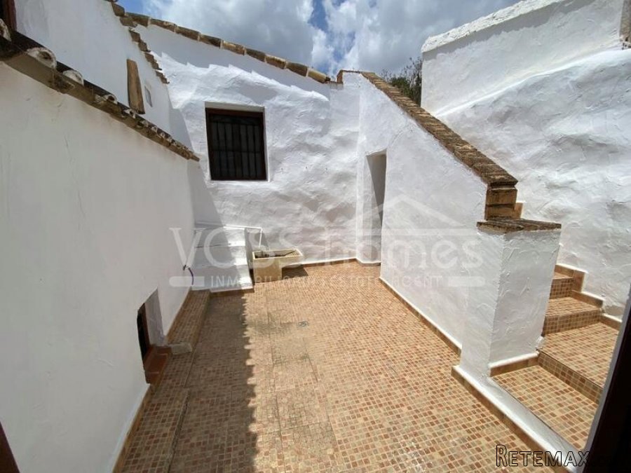 NEW & EXCLUSIVE TO VOSS HOMES - A recently renovated &.. - 13