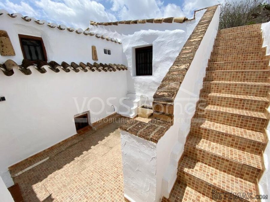 NEW & EXCLUSIVE TO VOSS HOMES - A recently renovated &.. - 14