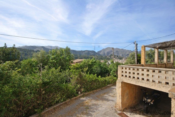 Lovely finca in need of renovation for sale very near to.. - 5