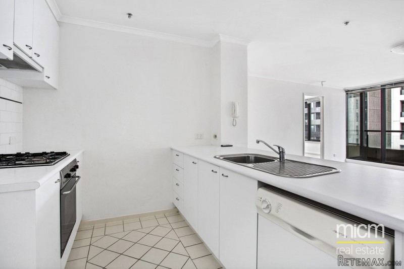 Ready to move in, Spacious and Peaceful.. - 2