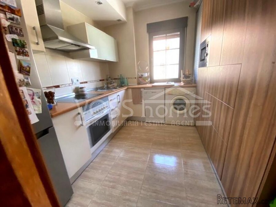 First floor with lift, 3 bed, 2 bath apartment great.. - 16