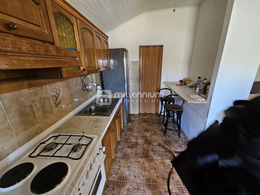 Istra, Buje, imanje sa samostojećom kućom, okućnicom i ma.. - 7