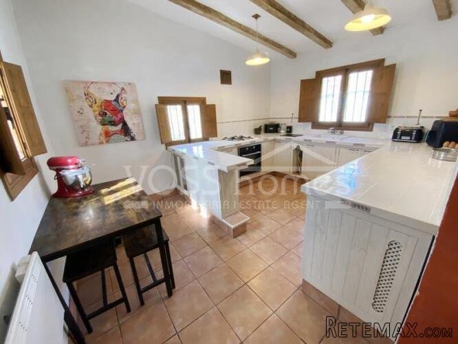 NEW & EXCLUSIVE TO VOSS HOMES - A large, lovingly.. - 17