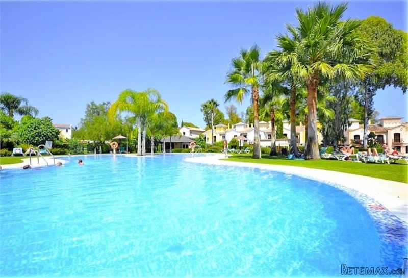 Guadalmina, Marbella, , 3 bedrooms, 189.. - 2