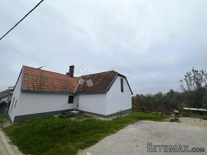 Kuća s potencijalom na odličnoj lokaciji - 2