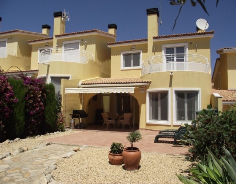 3 Bedroom Villa For Sale In Gata De..