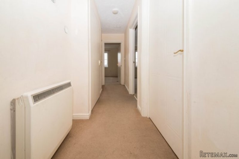 2 bedroom, Flat house for sale - 2