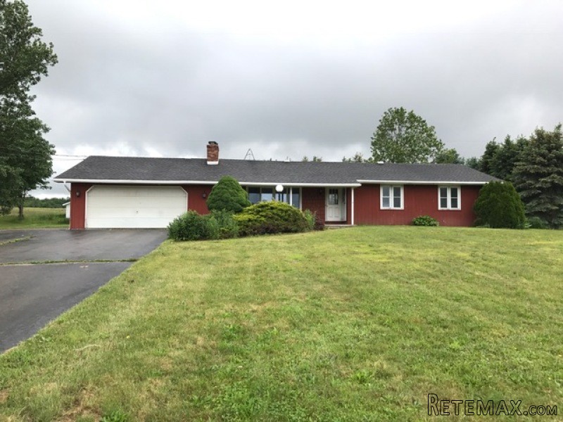 10678 Mile Block Rd North Collins, NY..