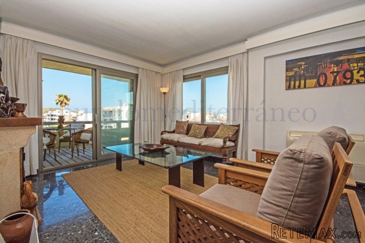 Fantastic and excellent apartment on the fourth floor of a.. - 3