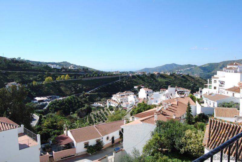 Town House for Sale in Competa, Competa..