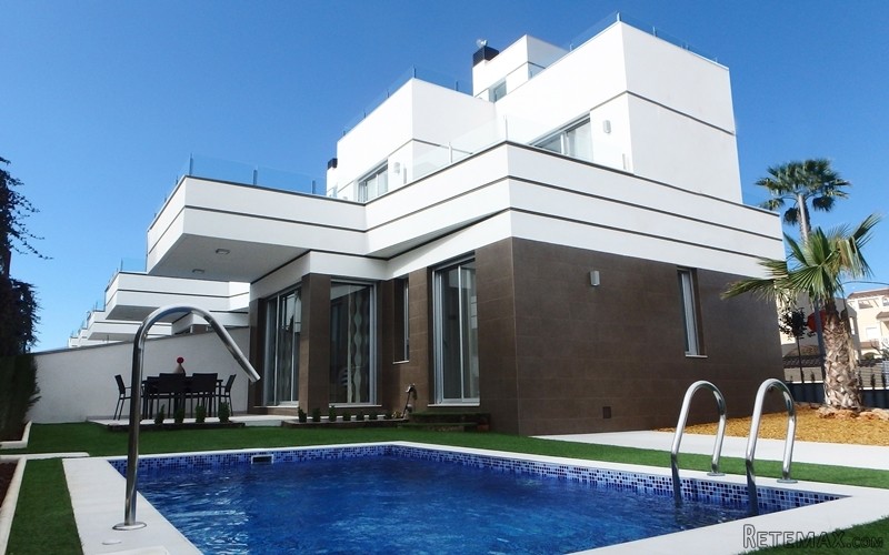 3 Bedrooms - Villa - Alicante - For Sale