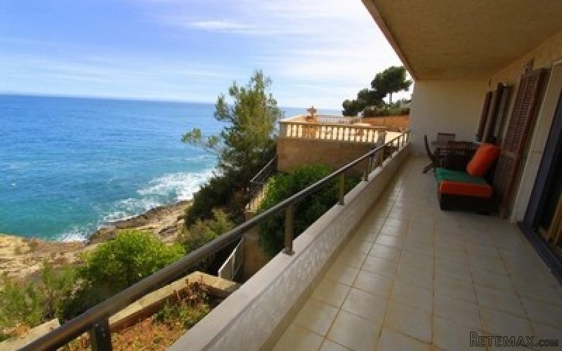 For sale frontline Cala Vinyes apartment