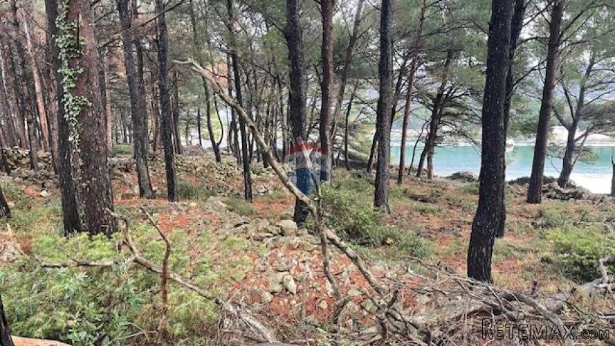 Krk - zemljište na samom moru,1397 m2 - 3