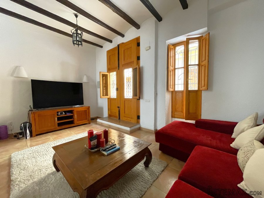 Located in the middle of the old town of Teulada, this.. - 3