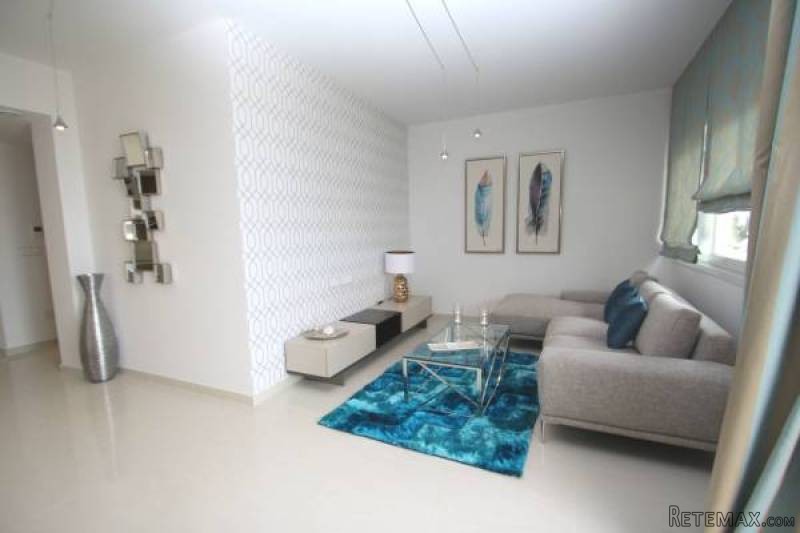 4 Bedroom 2 Bathroom Bungalow In.. - 2