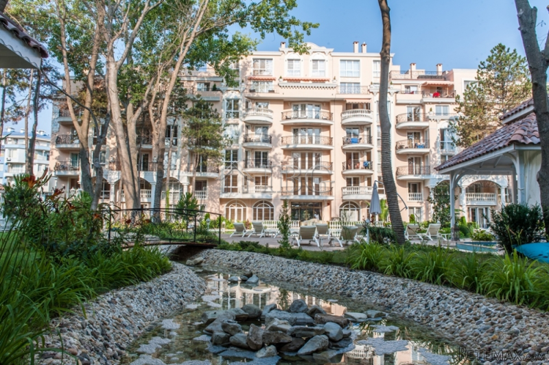 Apartments and Townhouses in Sunny.. - 2