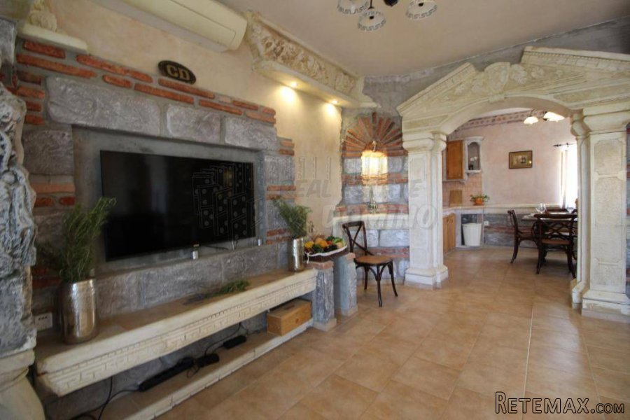 Unikatna mediteranska Villa sa bazenom,saunom i velikom.. - 7