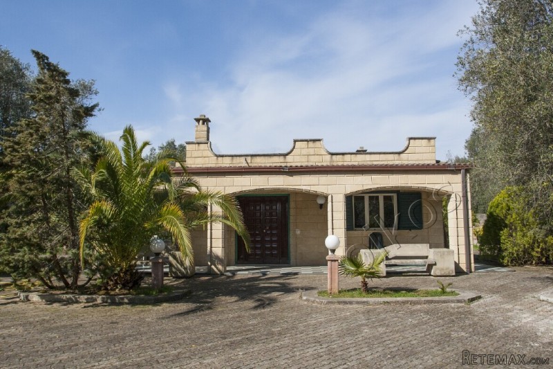 V000193, Villa In Zona Residenziale In.. - 2