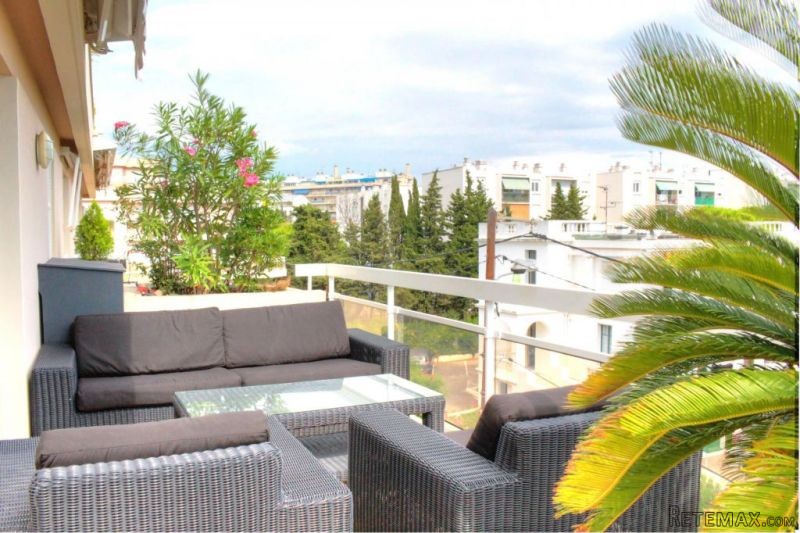 Sale Apartment - Juan-les-Pins - 2