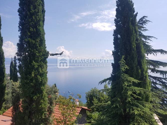 Mošćenička Draga, 10.000m2 zemljišta - 2