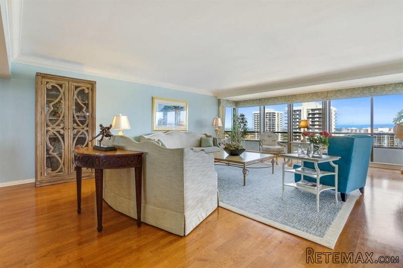 3 bedroom Residence For Sale: North.. - 2