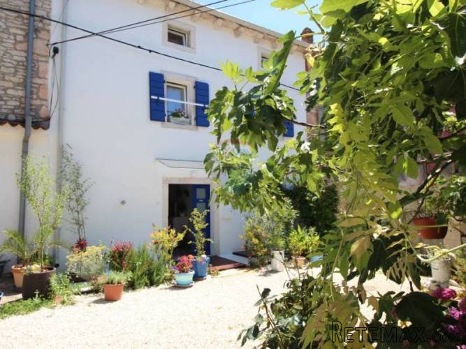Istra,Kanfanar,renovirana kamena kuća