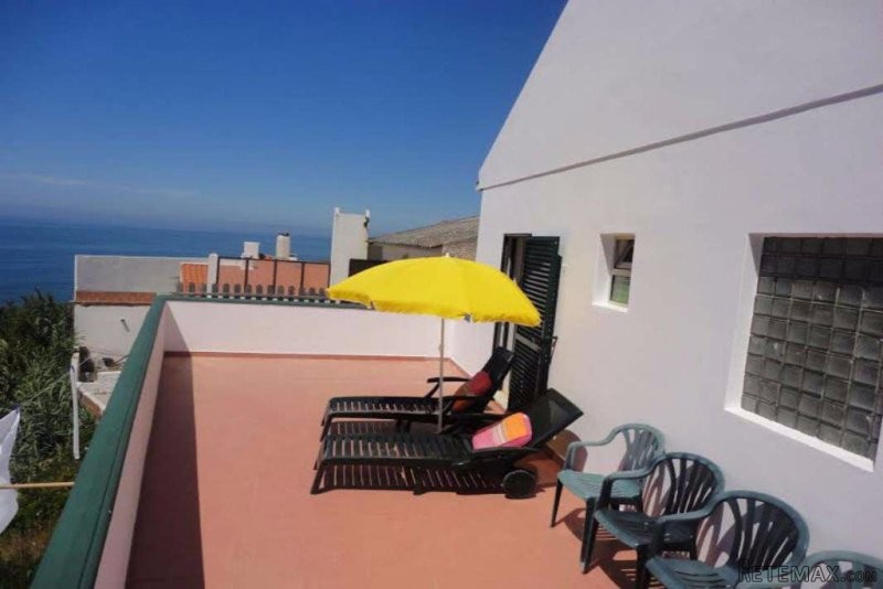 Seafront 3 bedroom property with..