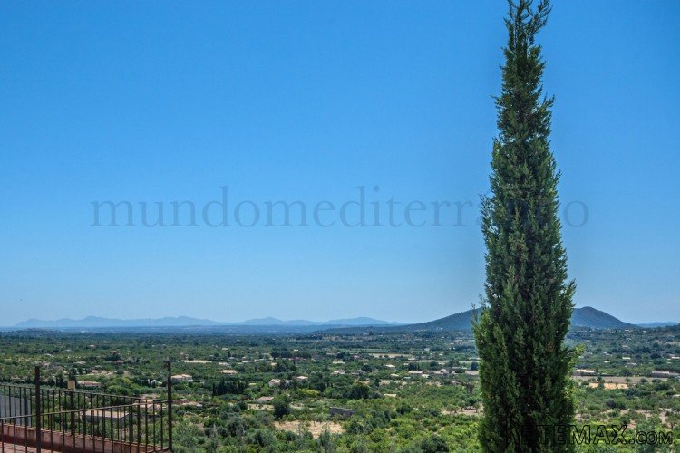 Excellent townhouse in a really lovely street in the heart.. - 4