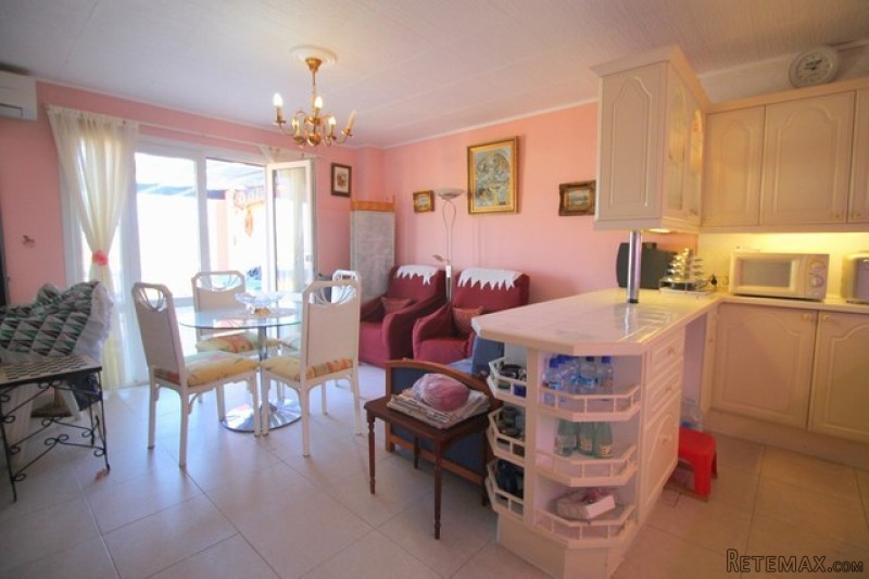 Apartment in Kings Park with communal.. - 2
