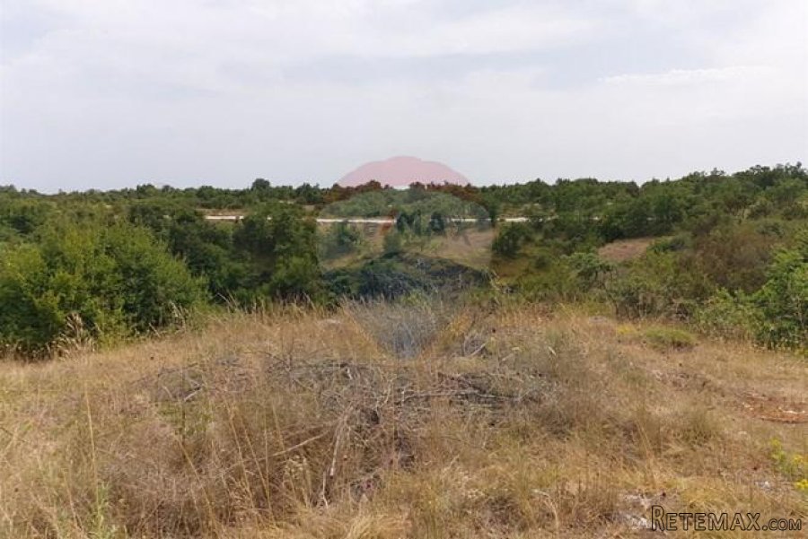 Marčana - parcela - 5