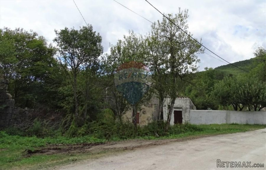 Dane, ruševina s kućnim brojem u Centru, za adaptaciju - 8