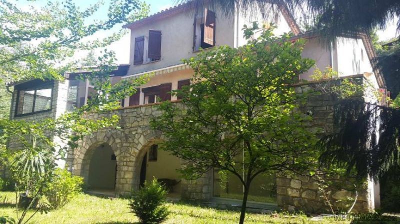 Detached House For Sale - 2