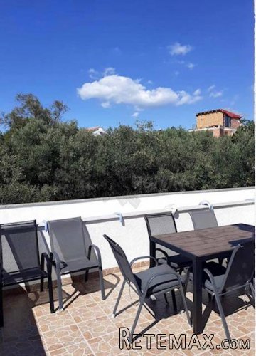 Lijepi apartman sa pogledom na more i bazenom! - 2