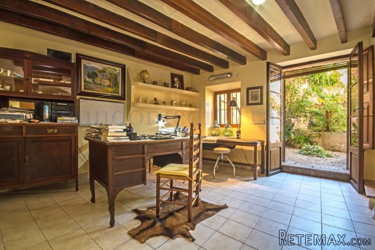 Gorgeous little town house to reform in Campanet with a.. - 4