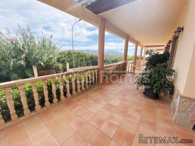 AMAZING NEW LISTING TO VOSS HOMES - Quality built large 4.. - 5