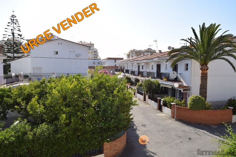 Semi-Detached for Sale in Algarrobo..