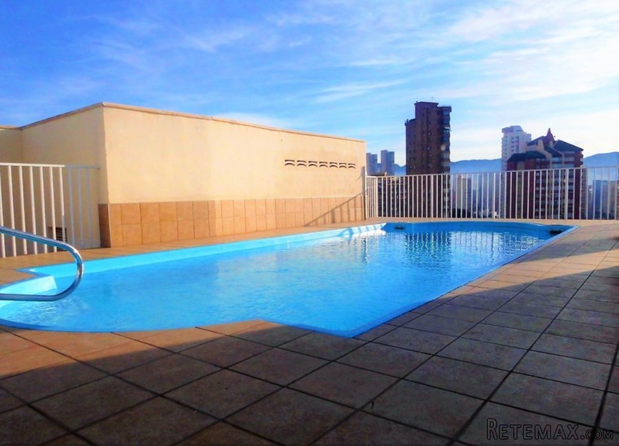 Este práctico piso que cuenta con plaza de garaje y.. - 2