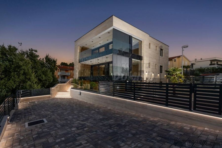 Penthouse u Malinskoj-bazen-pogled more! - 2