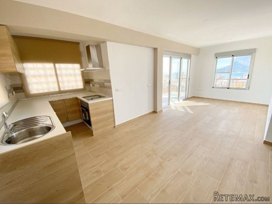 Top floor apartment with balcony with panoramic views of.. - 3