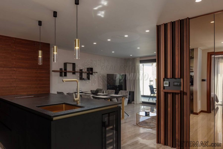 Penthouse u Malinskoj-bazen-pogled more! - 9