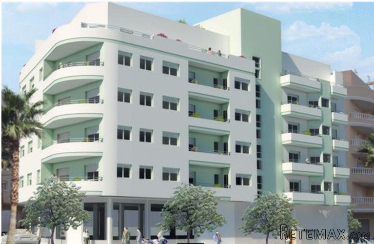 En Torrevieja se vende un ático de 3 dormitorios , 1 baño c..